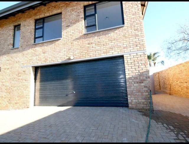 3 BEDROOM DUPLEX FOR SALE IN RADIOKOP